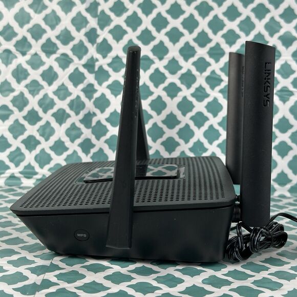 Linksys EA8300 Max-Stream Wireless AC2200 MU-MIMO‎ Tri-Band Wi-Fi Gigabit Router - Picture 3 of 8